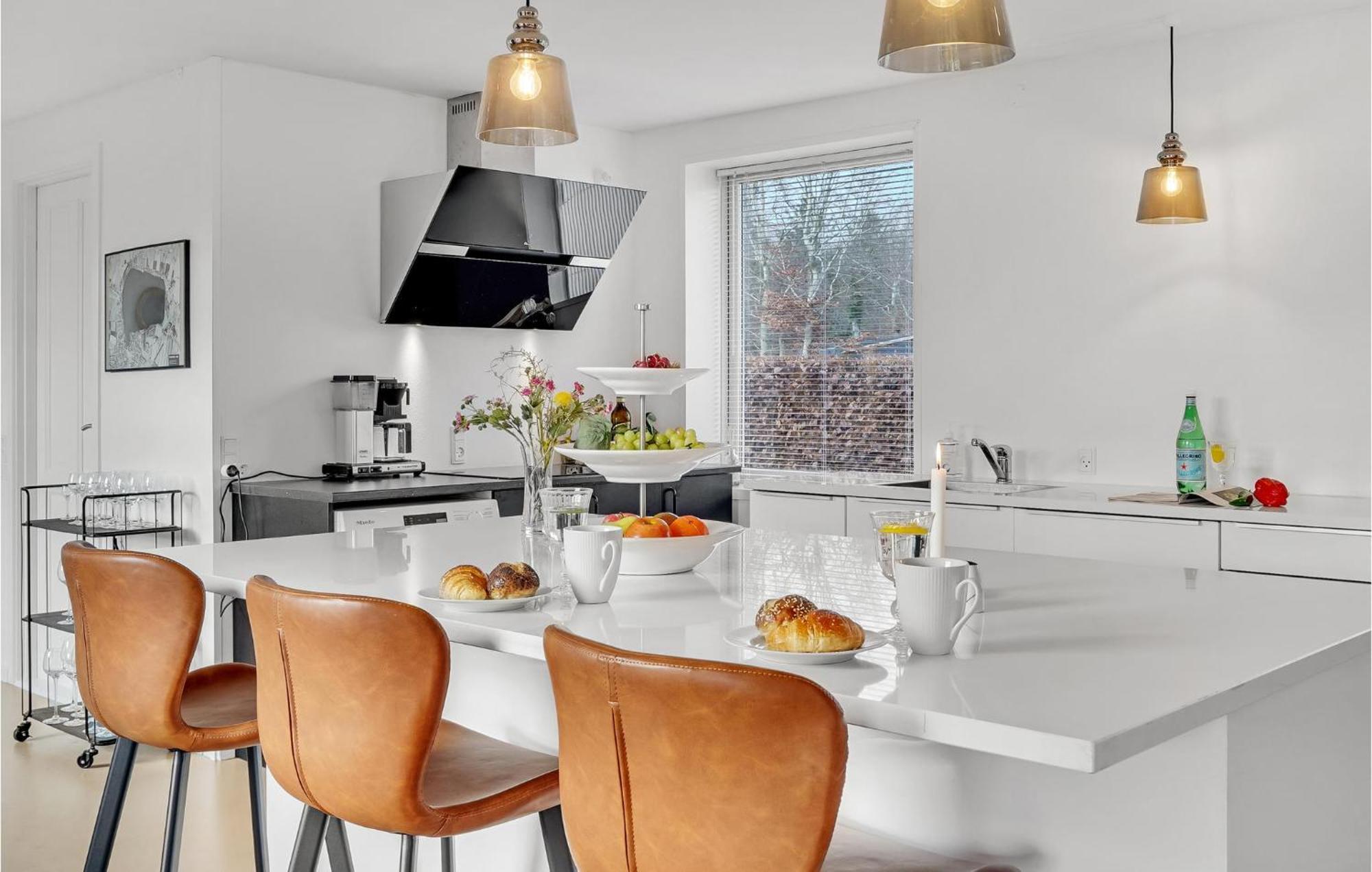 Gorgeous Home In Sunds With Kitchen Exteriér fotografie